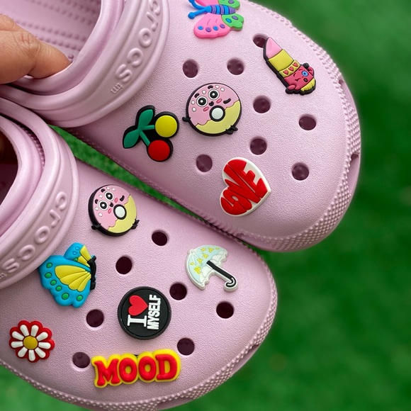 Pink crocs - Picture 4 of 4
